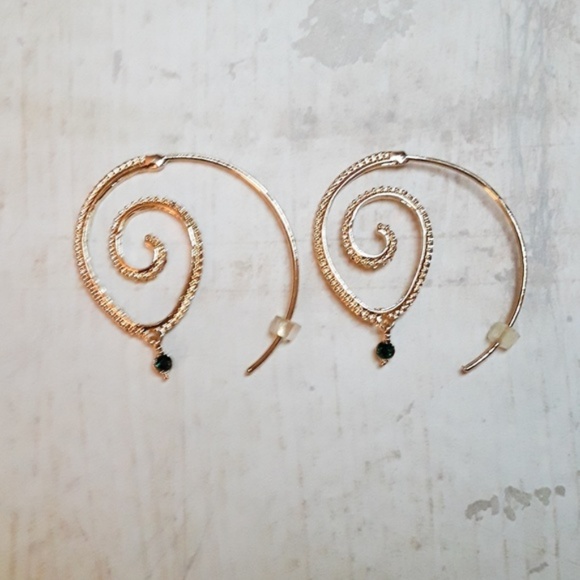 Spiral Boho Gold & Green Drop Infinity Earrings - Picture 4 of 4